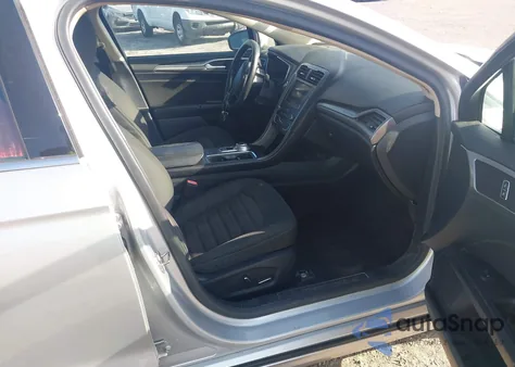 2019 Ford Fusion Se z USA, uszkodzony, nr VIN 3FA6P0H7XKR271518